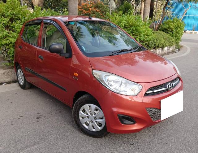 https://images10.gaadi.com/usedcar_image/4530929/original/processed_b12154a87b26bbefc34ab29ffd859b31.jpg?imwidth=6400