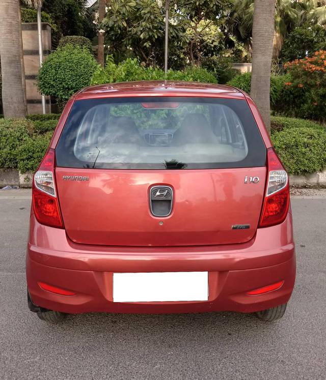 https://images10.gaadi.com/usedcar_image/4530929/original/processed_f5701b2cb1b94f48fb16298a1224ce51.jpg?imwidth=6402