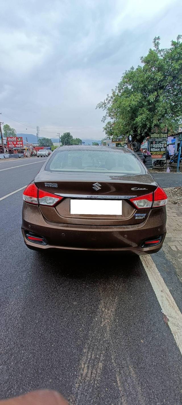 https://images10.gaadi.com/usedcar_image/4530936/original/processed_0a92c00f72bf27164848dff6249e074a.jpg?imwidth=6401