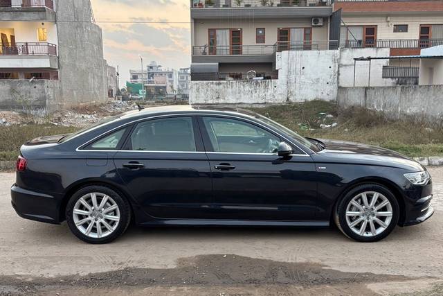 https://images10.gaadi.com/usedcar_image/4530949/original/dec3d86a97591ce9026cbf2043c9e2b7.jpg?imwidth=6401