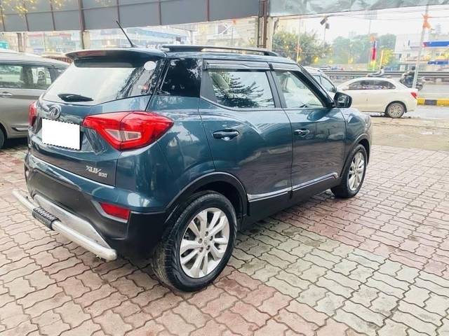 https://images10.gaadi.com/usedcar_image/4530963/original/processed_87ba6166-5714-4620-9fc9-cb61e1b70b95.jpg?imwidth=6402