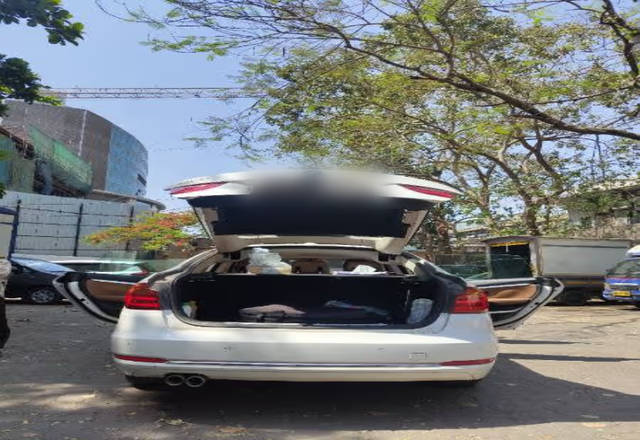 https://images10.gaadi.com/usedcar_image/4530981/original/8fe1ac28-8c30-4f3b-a330-d1a20be0cf87.?imwidth=6400