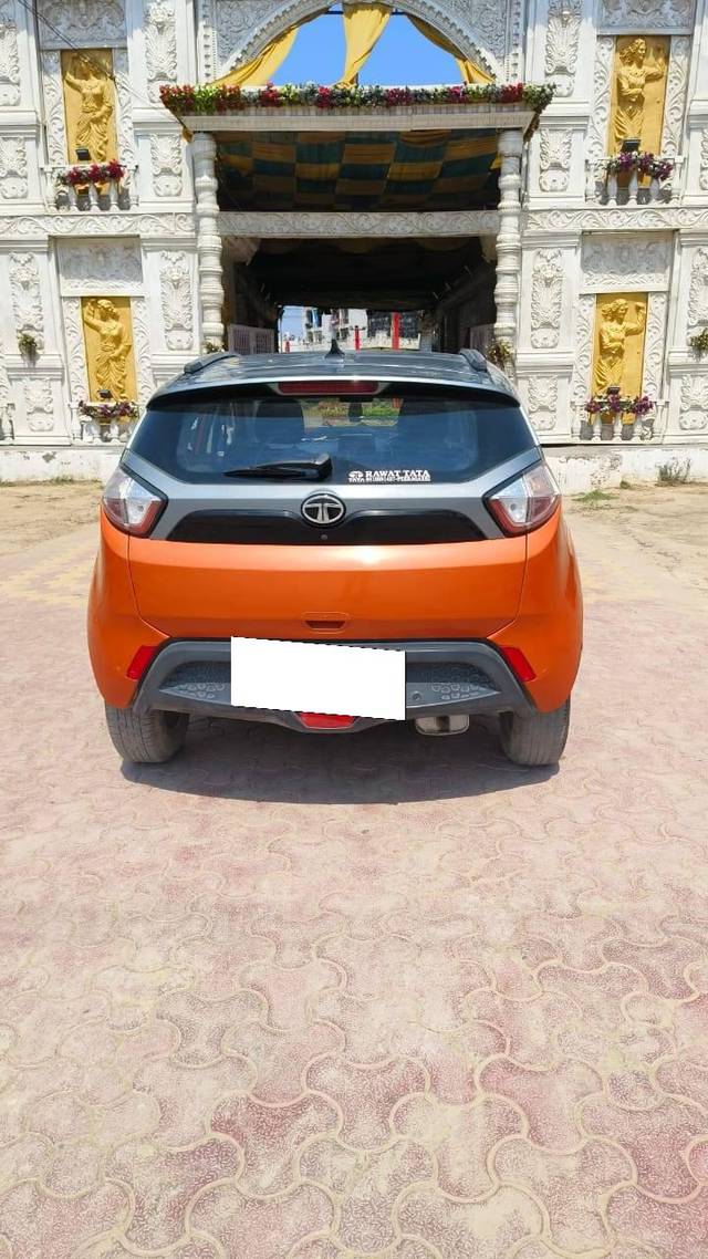 https://images10.gaadi.com/usedcar_image/4530983/original/processed_8e5d14e06eb4fb54f7ec67b52dc3b6a1.jpg?imwidth=6401