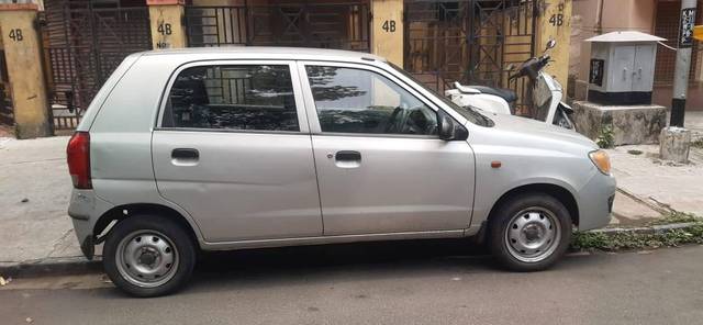 https://images10.gaadi.com/usedcar_image/4530988/original/processed_f068f886cce88dfc545acfa30c1204db.jpg?imwidth=6401