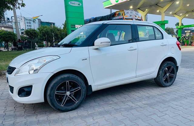 https://images10.gaadi.com/usedcar_image/4530994/original/processed_9c6e1579c73c450bba8ca667987c10e5.jpg?imwidth=6402