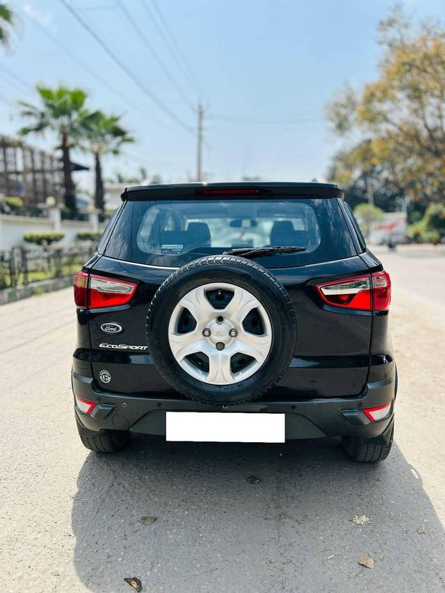 https://images10.gaadi.com/usedcar_image/4530995/original/processed_c3b61e4549b9a6fdde7f7022b007ac24.jpg?imwidth=6401