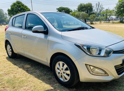 Second-hand 2014 Hyundai i20 Sportz 1.2 for sale in Yamuna Nagar