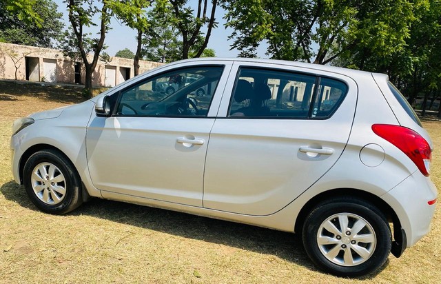 Second-hand 2014 Hyundai i20 Sportz 1.2 for sale in Yamuna Nagar-3