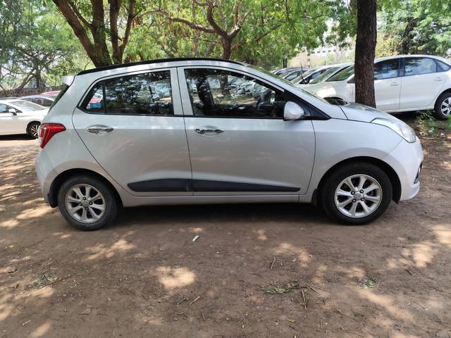 https://images10.gaadi.com/usedcar_image/4530998/original/e896ccdd4452efe0bf9b2eccacd443ff.jpg?imwidth=6401