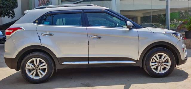https://images10.gaadi.com/usedcar_image/4530999/original/processed_e6636300406ac19f068a05432c73f2c8.jpeg?imwidth=6401