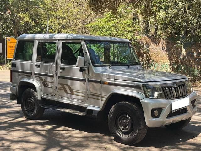 https://images10.gaadi.com/usedcar_image/4531001/original/processed_9a01868c978e24c39008fd5acf4146f8.jpg?imwidth=6400