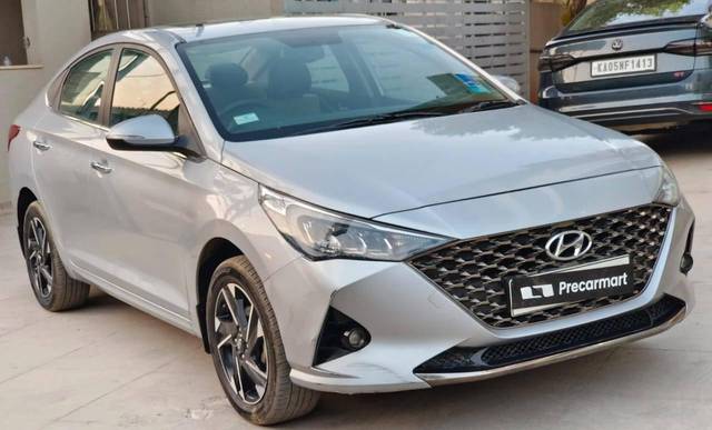 https://images10.gaadi.com/usedcar_image/4531003/original/processed_c736e4d0b0e4bc4aa3ebfad28526b206.jpeg?imwidth=6400