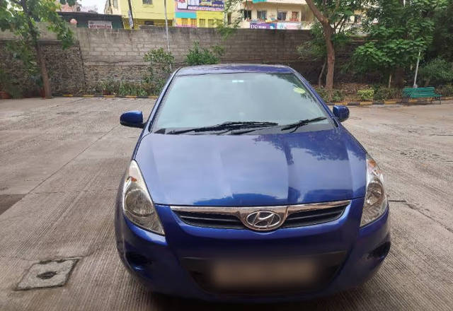 https://images10.gaadi.com/usedcar_image/4531009/original/7579f164-d823-4b40-a91f-696fc5c5a5fb.?imwidth=6400