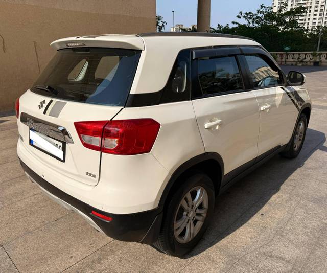 https://images10.gaadi.com/usedcar_image/4531012/original/processed_ae1656a9a1f73b977402e0aecc7e3c01.jpg?imwidth=6402
