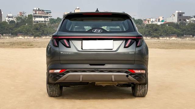 https://images10.gaadi.com/usedcar_image/4531018/original/processed_06148d8724f783e42ed644bc1b05639e.jpg?imwidth=6402