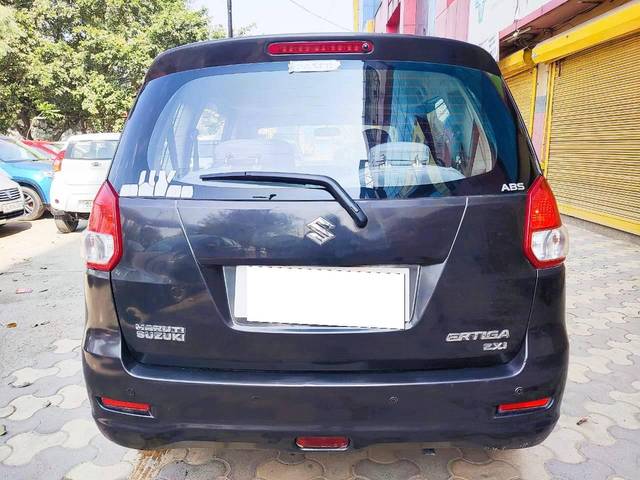 https://images10.gaadi.com/usedcar_image/4531056/original/processed_420ed35773ce1b031f78ce29eaecd3c2.jpg?imwidth=6402