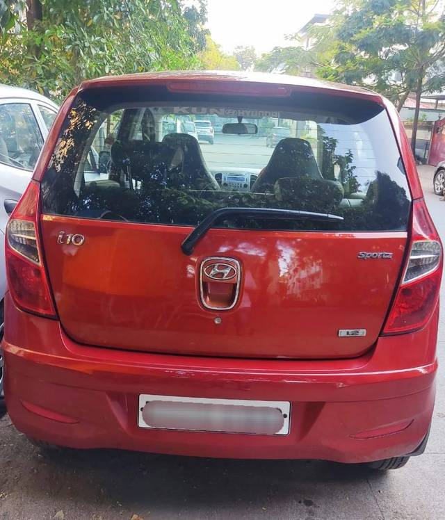 https://images10.gaadi.com/usedcar_image/4531060/original/processed_eaa31e676e6048c2abe69ed85993e5c9.jpg?imwidth=6402