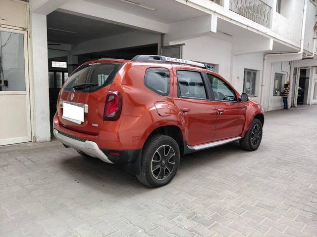 https://images10.gaadi.com/usedcar_image/4531079/original/processed_4b2a6c41671944d0b0925c171d9b2012.jpg?imwidth=6402