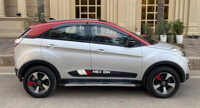 https://images10.gaadi.com/usedcar_image/4531080/original/processed_71177ddfa0e99c431925b4adb6e4f75f.jpg?imwidth=6401