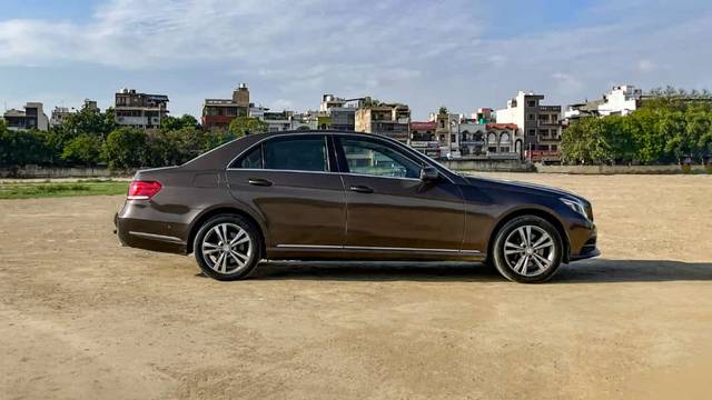 https://images10.gaadi.com/usedcar_image/4531099/original/f4a1afda00d6e611557c87bd579697f8.jpg?imwidth=6401