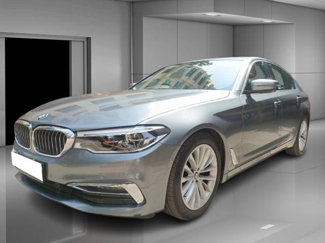 https://images10.gaadi.com/usedcar_image/4531130/original/ce0faf5066cff4947ed96d7e7d83b356.jpeg?imwidth=6400