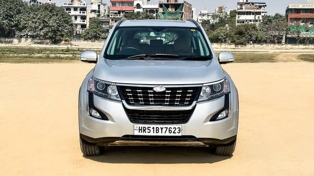 https://images10.gaadi.com/usedcar_image/4531139/original/542f06b8ae98367e2c076a5e14cf946c.jpg?imwidth=6400
