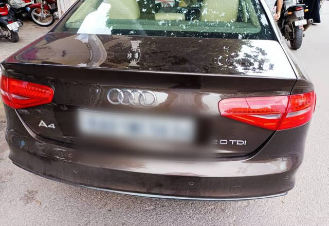 https://images10.gaadi.com/usedcar_image/4531145/original/2949a3e2-4db1-47d1-a132-0a035376be06.?imwidth=6401