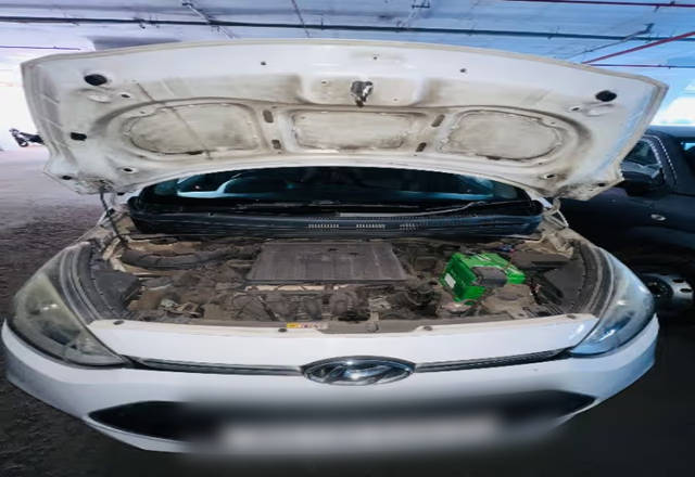 https://images10.gaadi.com/usedcar_image/4531156/original/feceb70c-b23b-43b6-b9a1-3c828195da38.?imwidth=6401