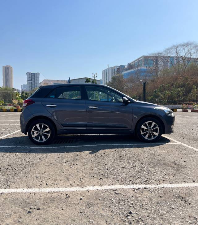 https://images10.gaadi.com/usedcar_image/4531157/original/ab9469b73349149f23c5a70ba10833fe.jpeg?imwidth=6401