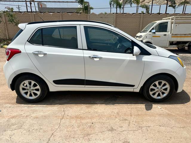 https://images10.gaadi.com/usedcar_image/4531160/original/6c6a9d031e76633b18a60dc26a2562e5.jpg?imwidth=6401