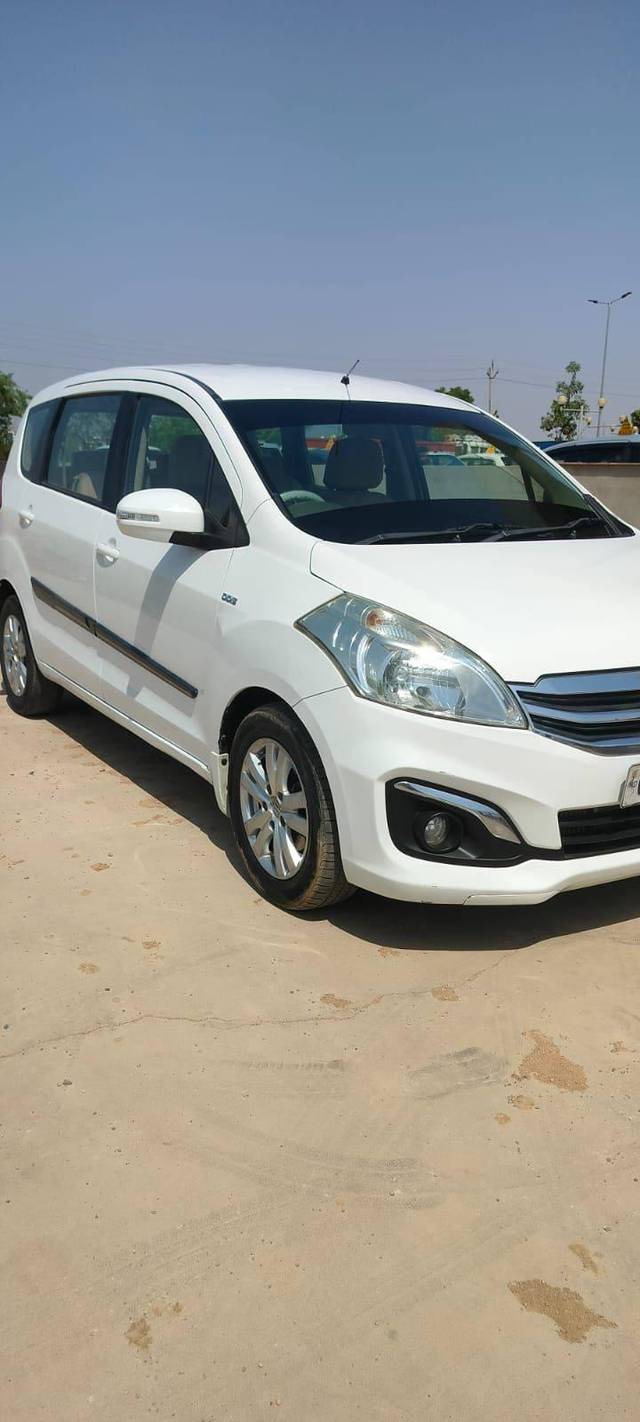 https://images10.gaadi.com/usedcar_image/4531207/original/processed_74fd1aaac003a3505393fd53772a7212.jpg?imwidth=6400