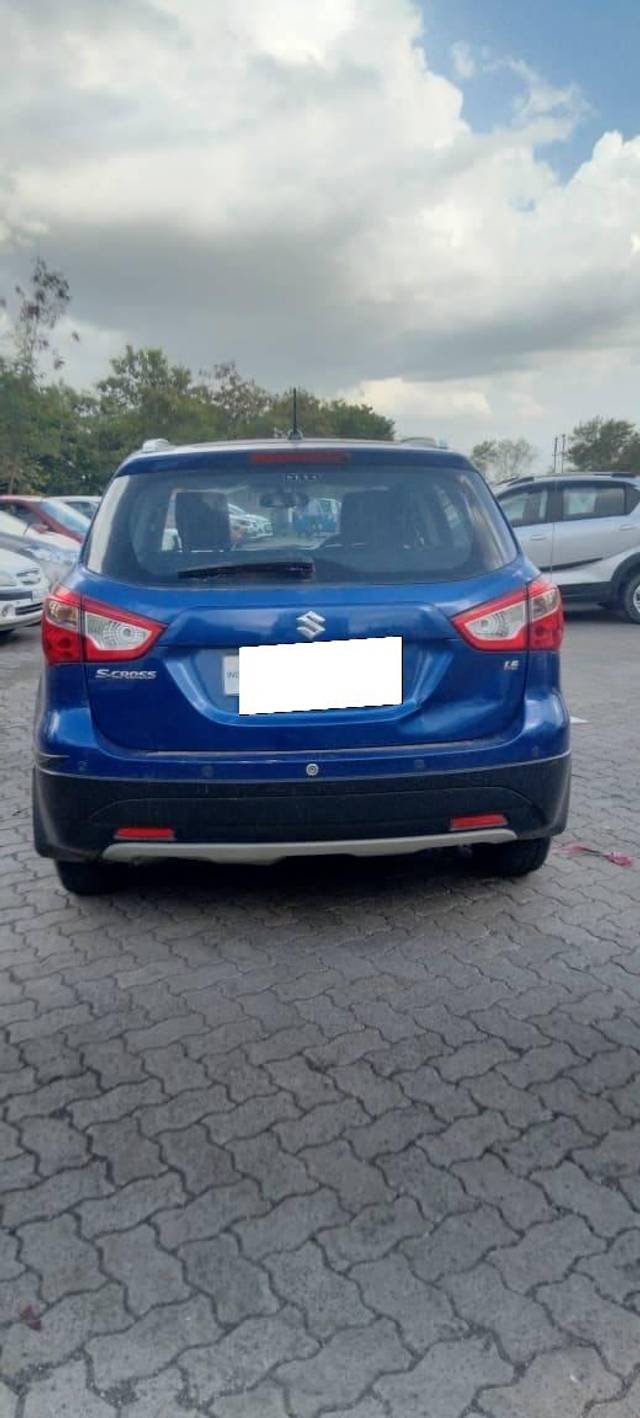 https://images10.gaadi.com/usedcar_image/4531216/original/processed_5e039447-6b40-4700-a814-1f87dc1369e7.jpg?imwidth=6402