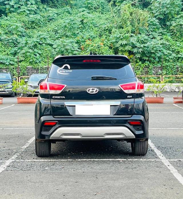 https://images10.gaadi.com/usedcar_image/4531225/original/processed_007f15893073261d741e87018729e477.jpg?imwidth=6402