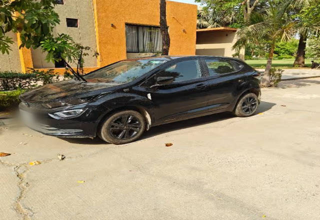 https://images10.gaadi.com/usedcar_image/4531237/original/a42a9b22-9542-4efd-89f1-baac87b6c158.?imwidth=6400