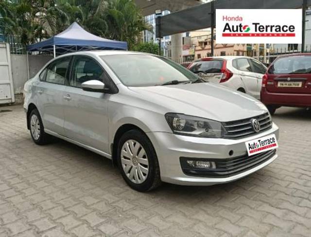 https://images10.gaadi.com/usedcar_image/4531270/original/213134a39fb8073aedbbd52ed40a010f.jpeg?imwidth=6400