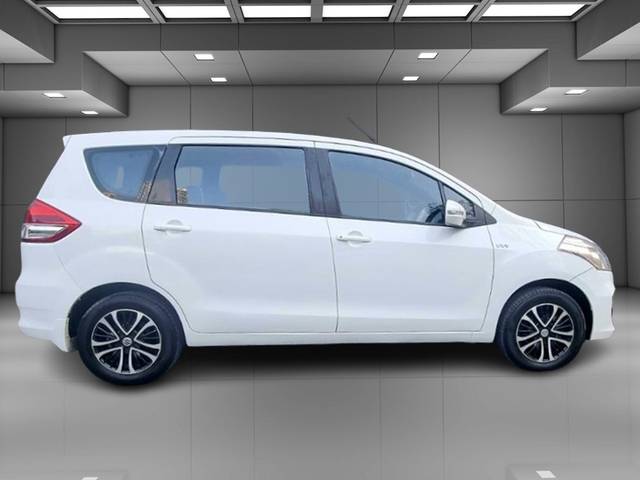 https://images10.gaadi.com/usedcar_image/4531314/original/44f75dc5f1d629f63d75154372b9bc13.jpeg?imwidth=6401
