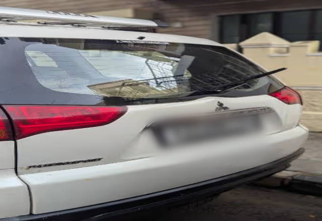 https://images10.gaadi.com/usedcar_image/4531325/original/3fbc7bdc-8d46-4c07-aa93-7e28e799bdb4.?imwidth=6402