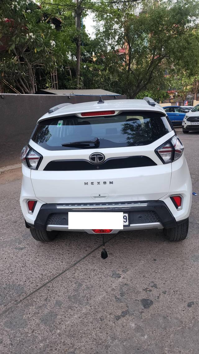 https://images10.gaadi.com/usedcar_image/4531329/original/processed_03a8dd697218dd76e957e2b2240d7b58.jpg?imwidth=6402