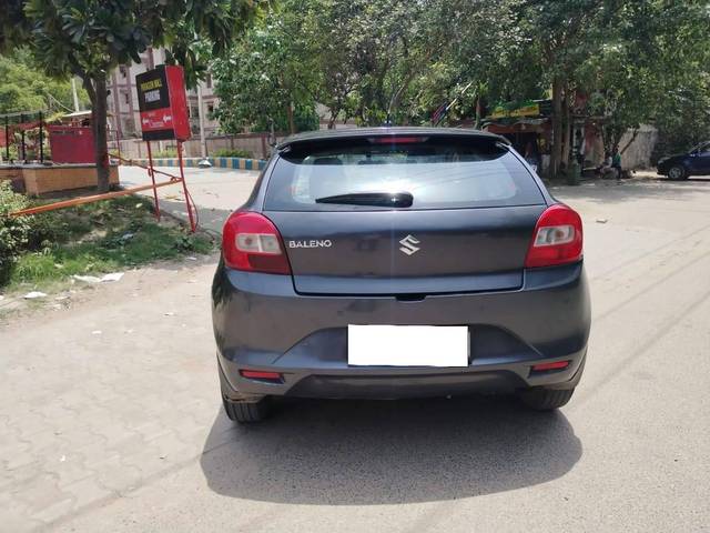 https://images10.gaadi.com/usedcar_image/4531344/original/processed_939f5182c3e54fc40ac346fe9a309b6d.jpeg?imwidth=6401