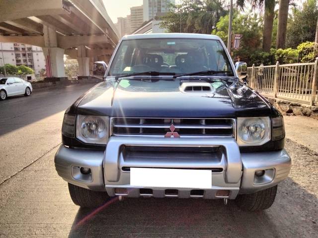 https://images10.gaadi.com/usedcar_image/4531345/original/processed_df90c29db0b8dc6d3299731e593ff01b.jpeg?imwidth=6402