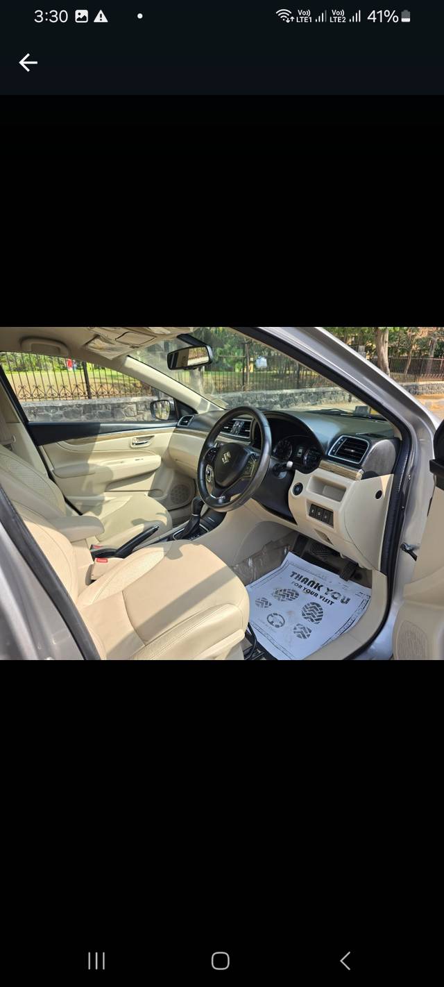 https://images10.gaadi.com/usedcar_image/4531357/original/e4aa2cbfa7c962fe9bc1f14b4c0b6b4a.jpg?imwidth=6402