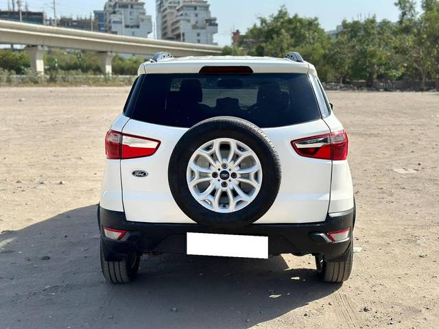 https://images10.gaadi.com/usedcar_image/4531371/original/processed_5174391f0acb024c5690b23710104e42.jpg?imwidth=6402