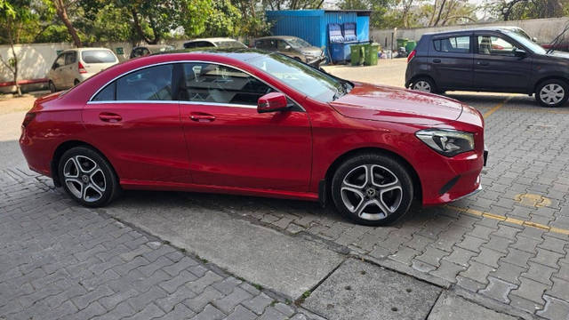 https://images10.gaadi.com/usedcar_image/4531372/original/42c8e627e723ef95d5e19b297d6a2160.png?imwidth=6401
