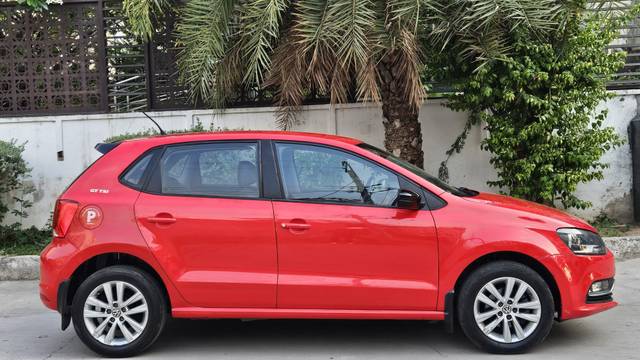 https://images10.gaadi.com/usedcar_image/4531381/original/processed_898622ac6f3ad6cdede012acccb11c26.jpg?imwidth=6401