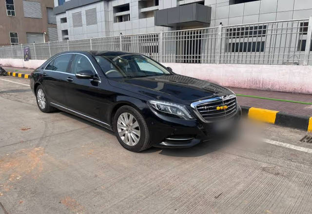 https://images10.gaadi.com/usedcar_image/4531401/original/05264341-7930-4bcd-a683-d95cc9d3ade1.?imwidth=6400
