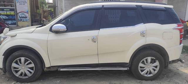 https://images10.gaadi.com/usedcar_image/4531437/original/processed_13aff9dabf562b8600eaee46bfdd0b90.jpeg?imwidth=6402