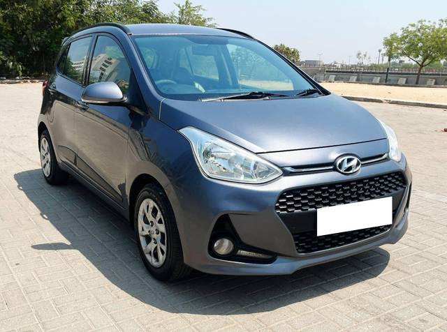 https://images10.gaadi.com/usedcar_image/4531438/original/processed_11721bb77f84adaee6f33d372356e161.jpg?imwidth=6400