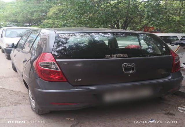 https://images10.gaadi.com/usedcar_image/4531440/original/01a6d353-fb36-4bfb-b17e-111757be93b0.?imwidth=6401