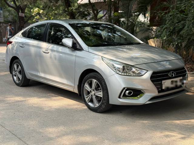 https://images10.gaadi.com/usedcar_image/4531447/original/processed_428e8b48-d4ce-4e76-a53d-7ed77119d045.jpg?imwidth=6400