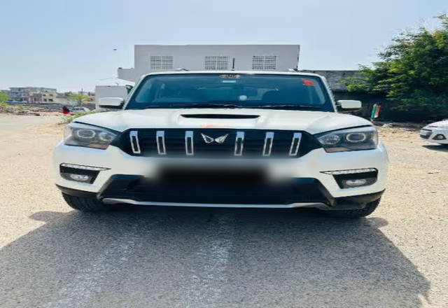 https://images10.gaadi.com/usedcar_image/4531450/original/1cb49d8d-eced-4ec7-b78e-54a7bbb775fd.?imwidth=6400